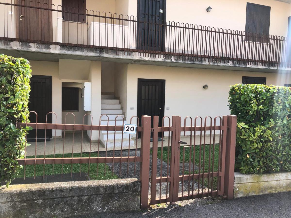 Appartamento Con Piscina A Lazise Eksteriør billede