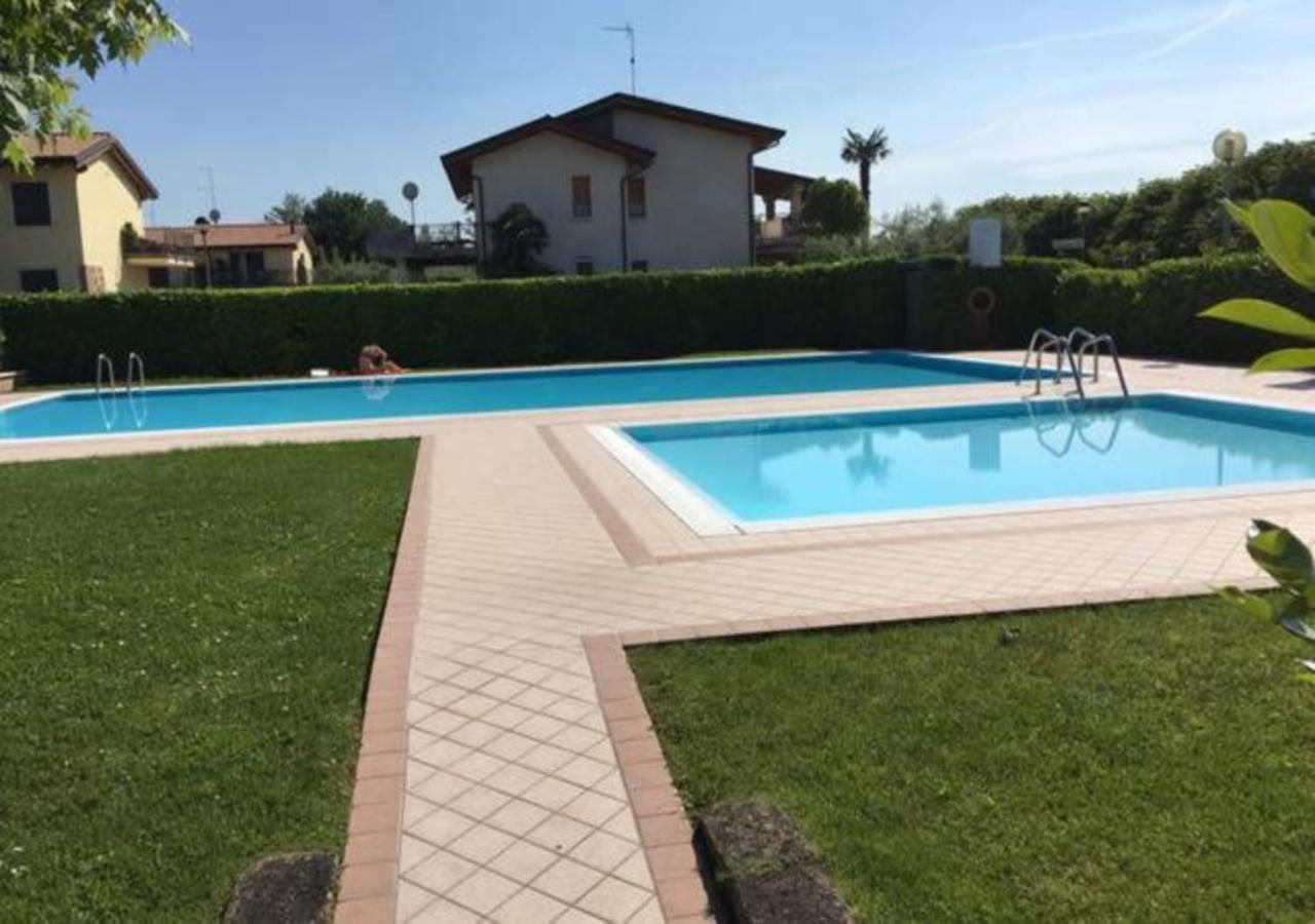 Appartamento Con Piscina A Lazise Eksteriør billede