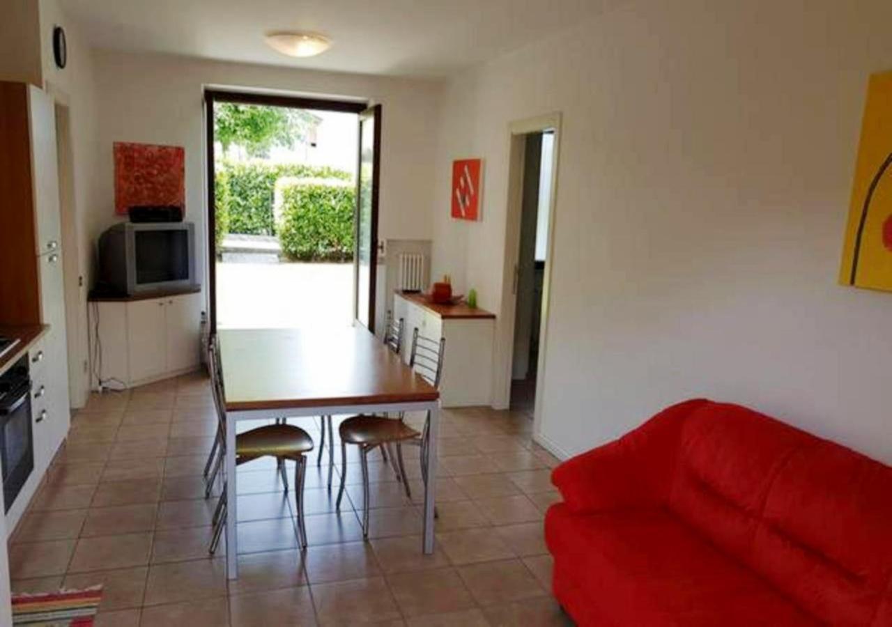Appartamento Con Piscina A Lazise Eksteriør billede
